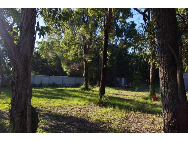 11 Pier Haven, Lamb Island QLD 4184