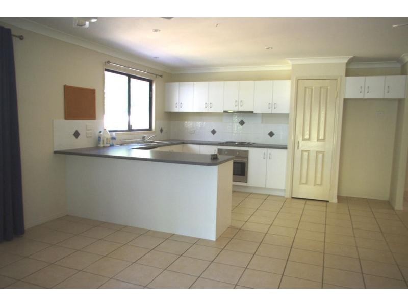 15 Kevin Street, Macleay Island QLD 4184