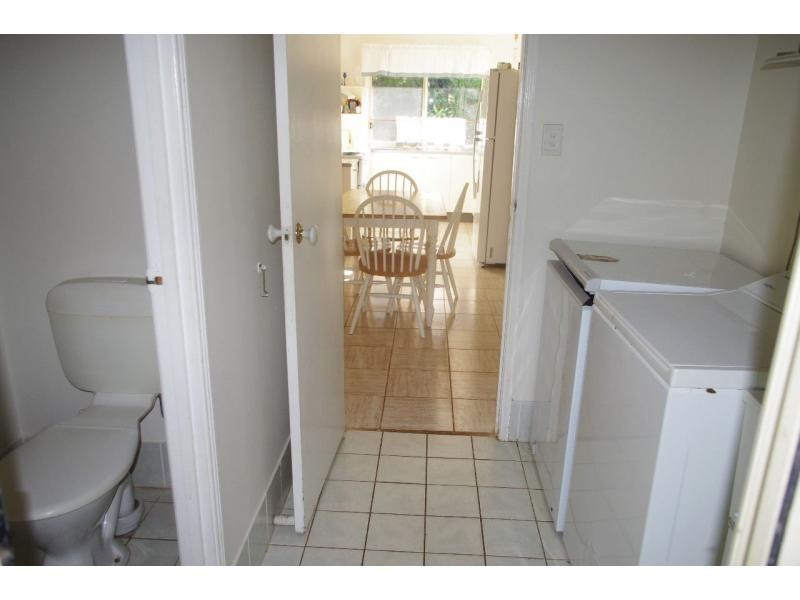 24 Treasure Island Avenue, Karragarra Island QLD 4184