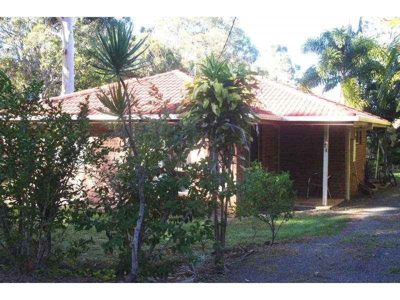 24 Treasure Island Avenue, Karragarra Island QLD 4184