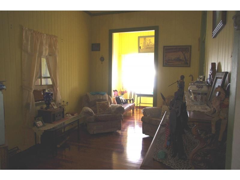 18 Panaroo Street, Macleay Island QLD 4184