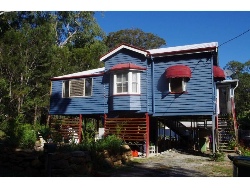 18 Panaroo Street, Macleay Island QLD 4184