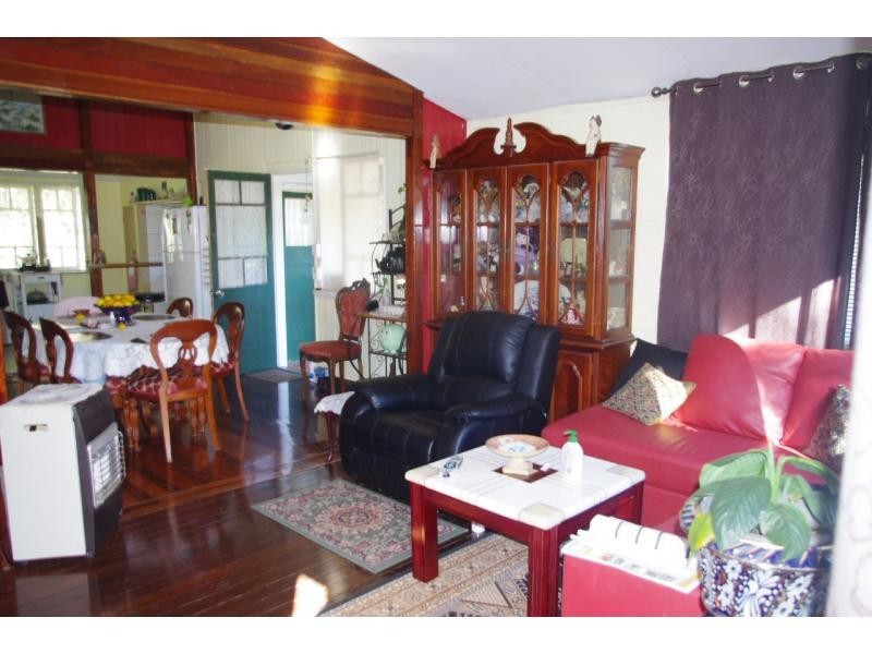 18 Panaroo Street, Macleay Island QLD 4184