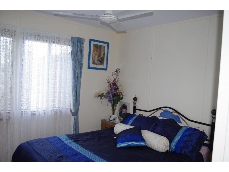 16 Noyes Parade, Karragarra Island QLD 4184