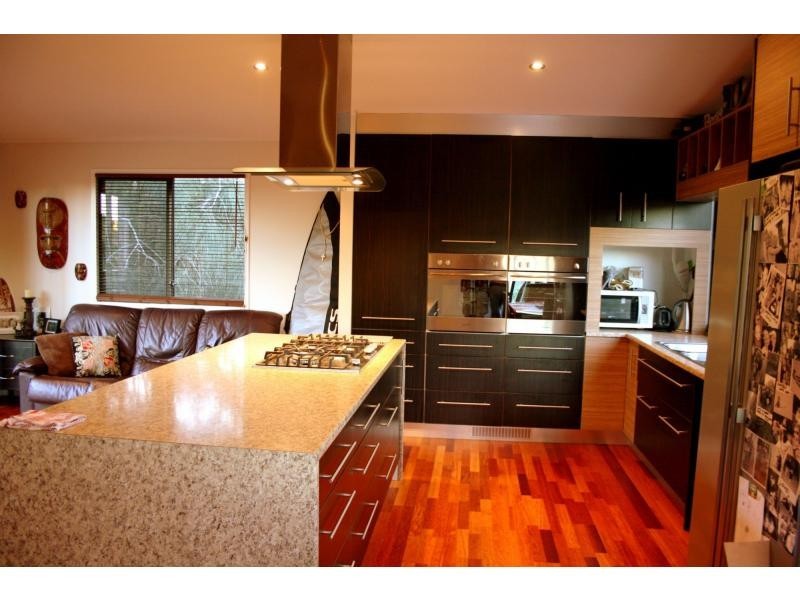 15 Cressy Street, Macleay Island QLD 4184