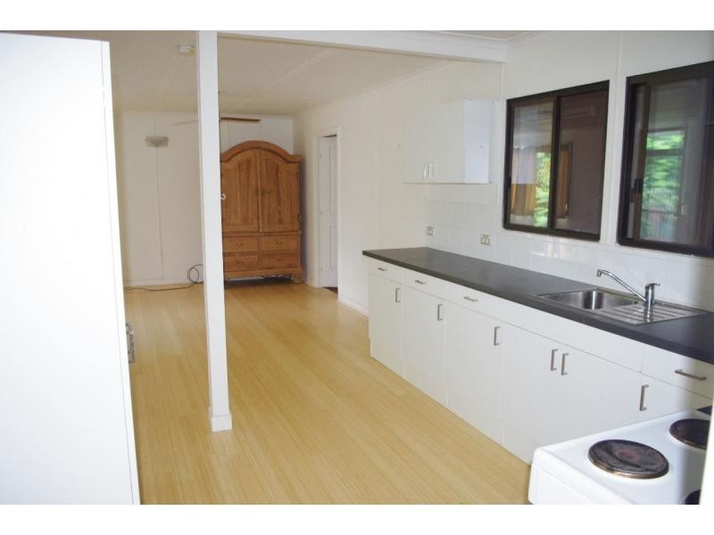 109 Treasure Island Avenue, Karragarra Island QLD 4184