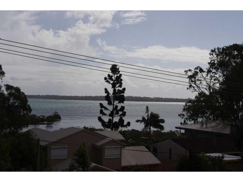 64 Coondooroopa Drive, Macleay Island QLD 4184