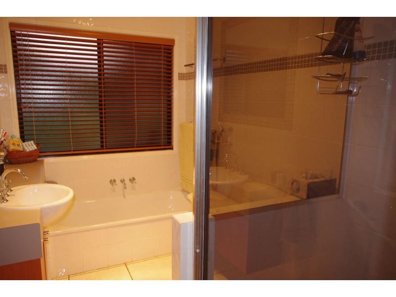 4 McBean Street, Karragarra Island QLD 4184