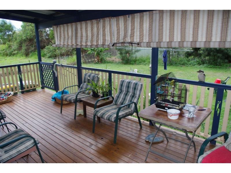 8 Alexander Street, Macleay Island QLD 4184