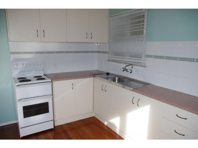 1 Squire Street, Macleay Island QLD 4184