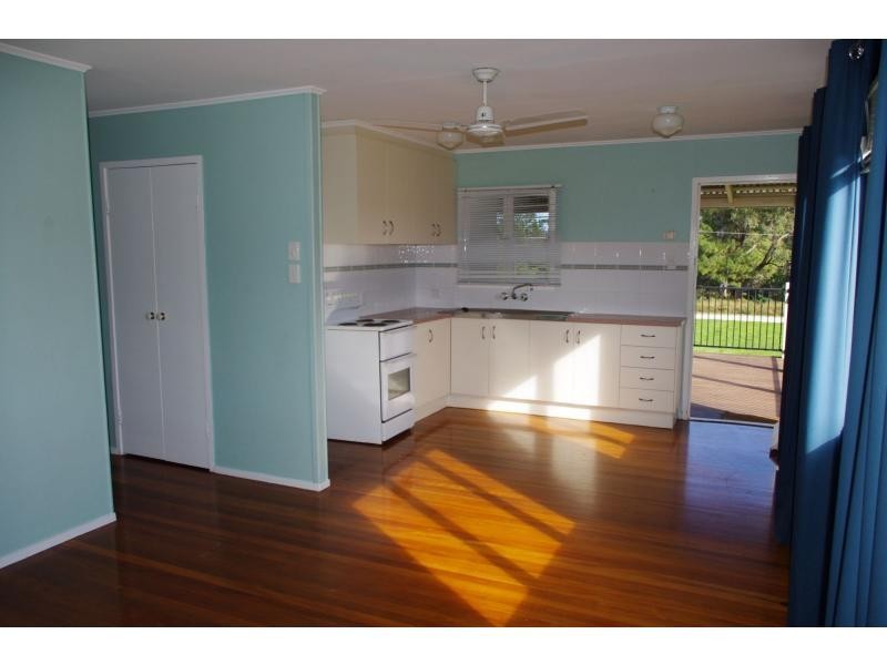 1 Squire Street, Macleay Island QLD 4184