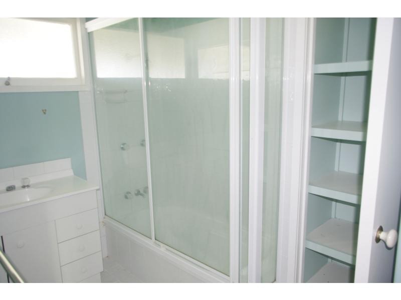 1 Squire Street, Macleay Island QLD 4184