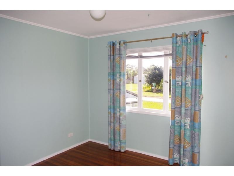 1 Squire Street, Macleay Island QLD 4184