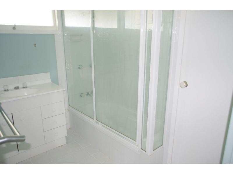 1 Squire Street, Macleay Island QLD 4184