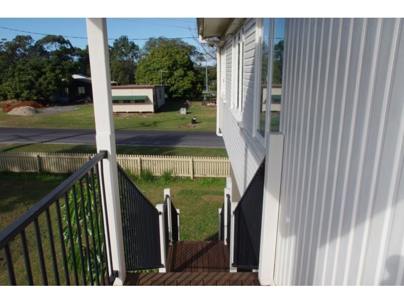 1 Squire Street, Macleay Island QLD 4184