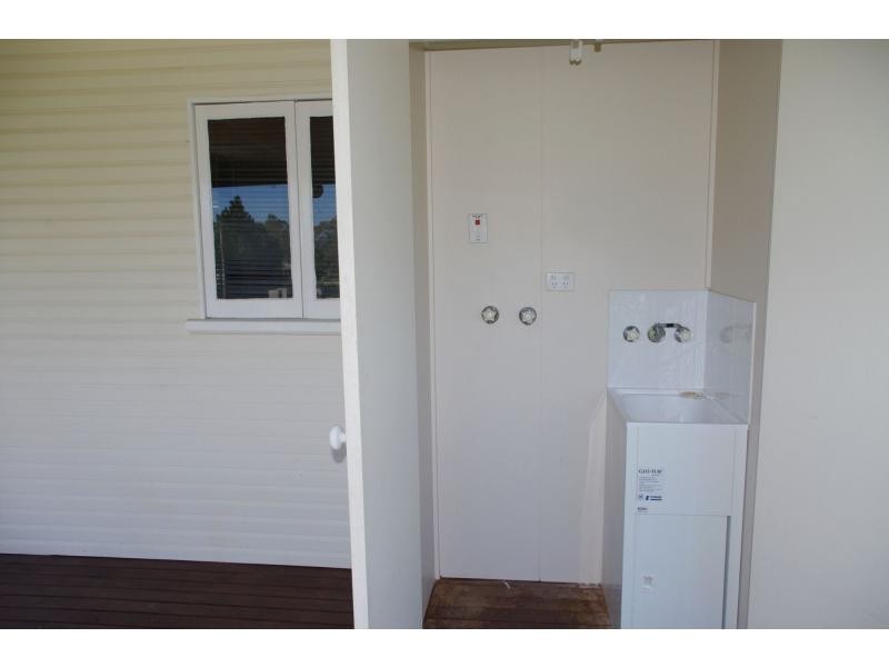 1 Squire Street, Macleay Island QLD 4184