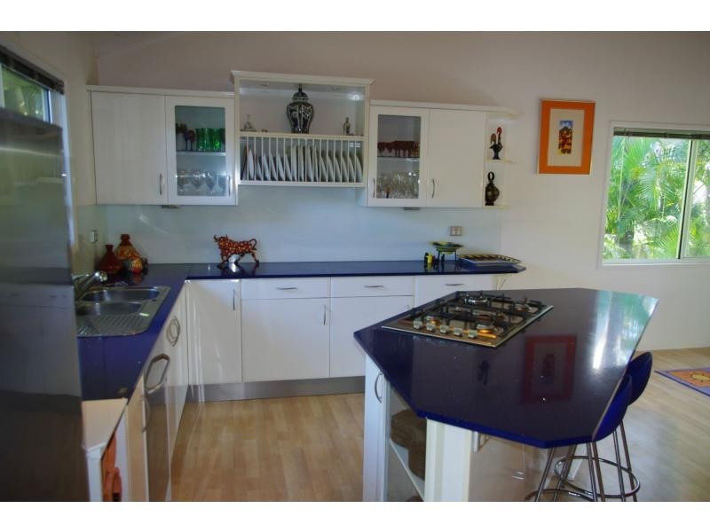 10-12 Eastern Road, Macleay Island QLD 4184