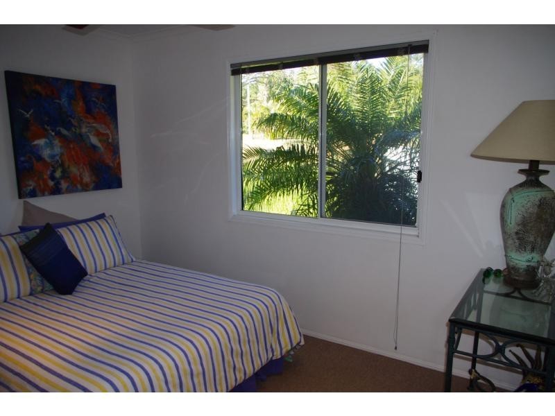 10-12 Eastern Road, Macleay Island QLD 4184