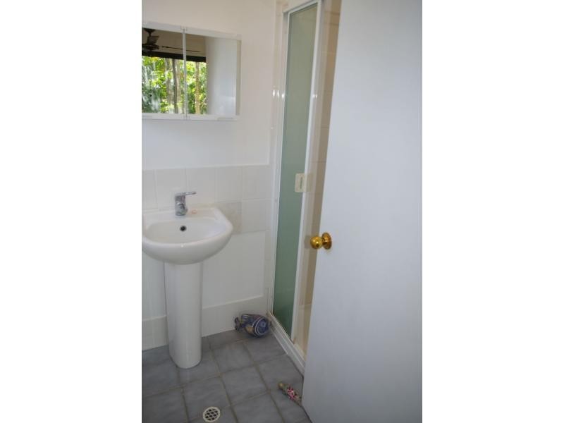 10-12 Eastern Road, Macleay Island QLD 4184