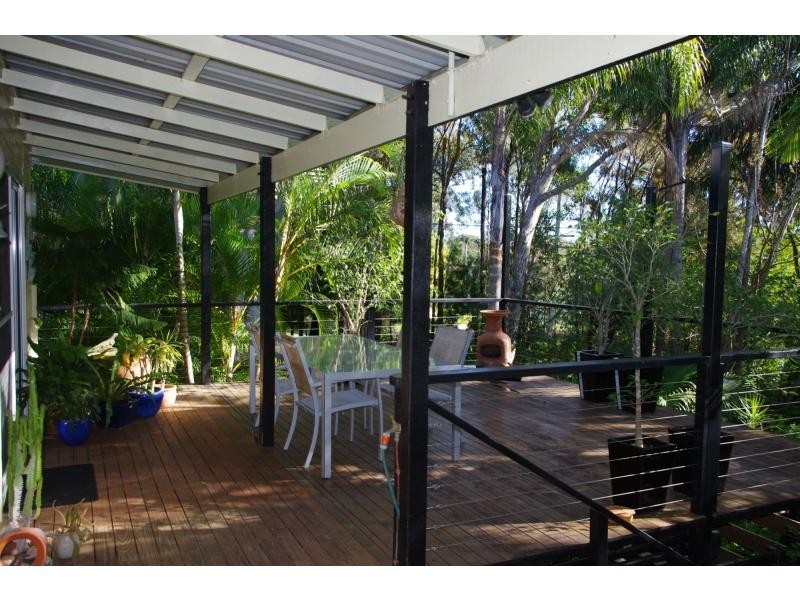 10-12 Eastern Road, Macleay Island QLD 4184