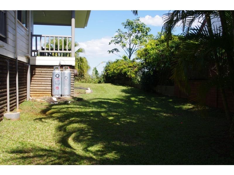 106 Western Road, Macleay Island QLD 4184