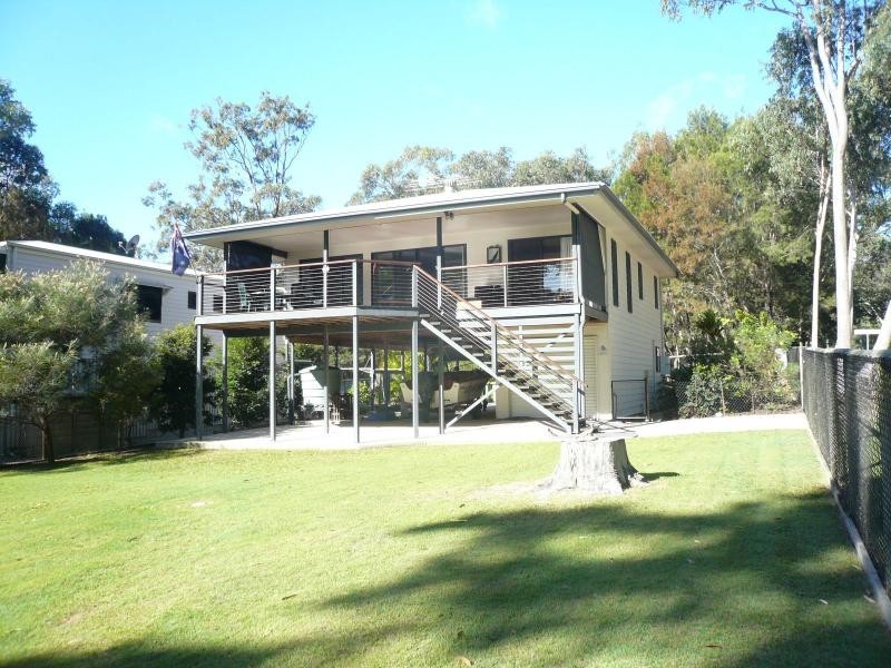 1 Dinjerra Street, Macleay Island QLD 4184
