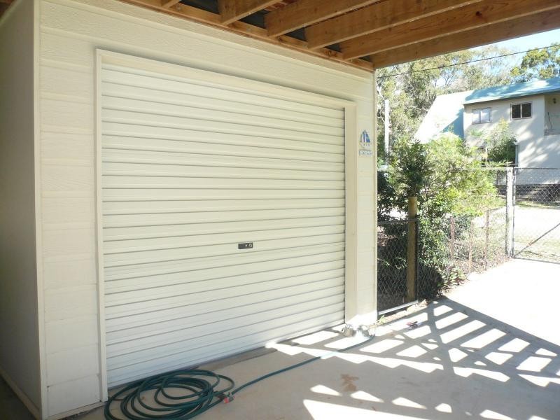 1 Dinjerra Street, Macleay Island QLD 4184