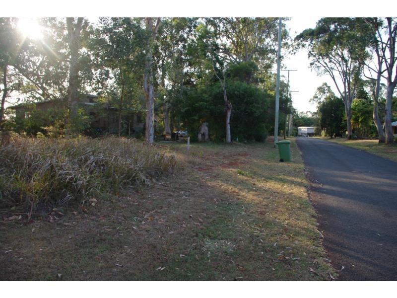 70 Treasure Island Avenue, Karragarra Island QLD 4184