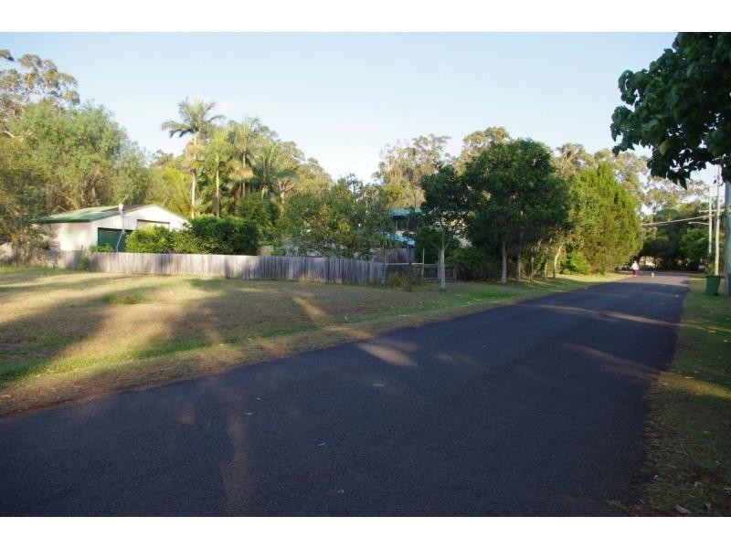 70 Treasure Island Avenue, Karragarra Island QLD 4184