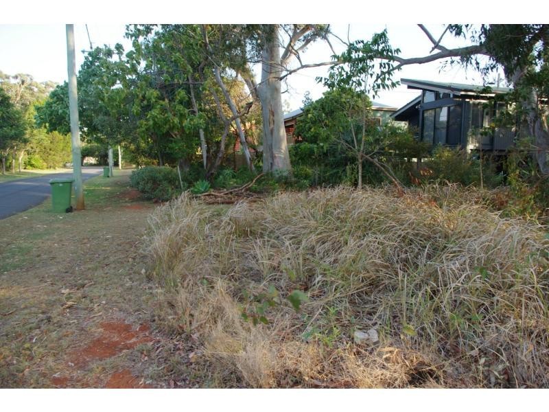 70 Treasure Island Avenue, Karragarra Island QLD 4184