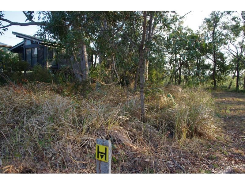 70 Treasure Island Avenue, Karragarra Island QLD 4184