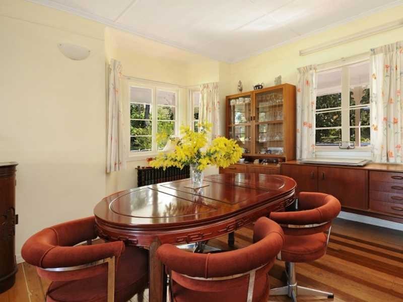 12 Pine Avenue, Lamb Island QLD 4184