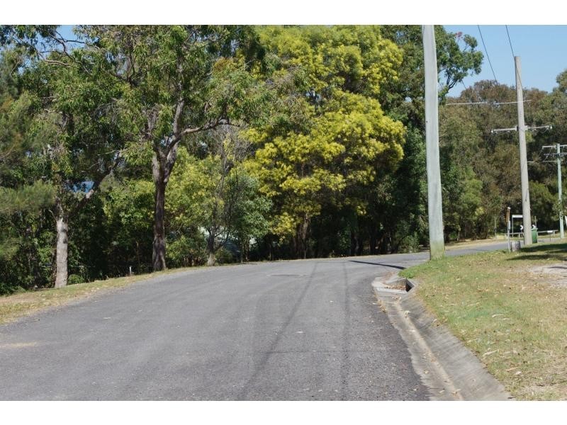 9 Koonwarra Parade, Macleay Island QLD 4184