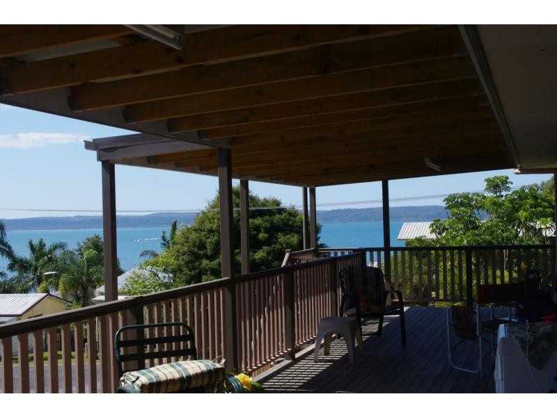 7 Koonwarra Parade, Macleay Island QLD 4184