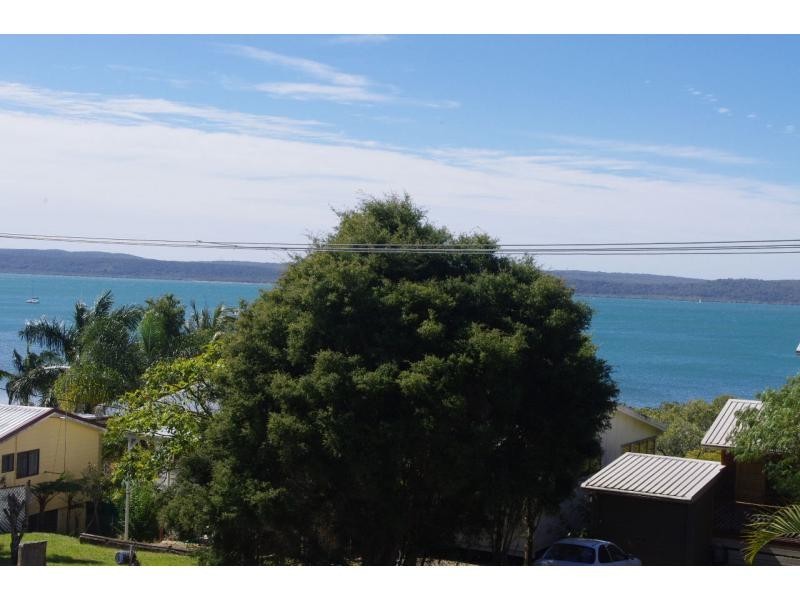 7 Koonwarra Parade, Macleay Island QLD 4184