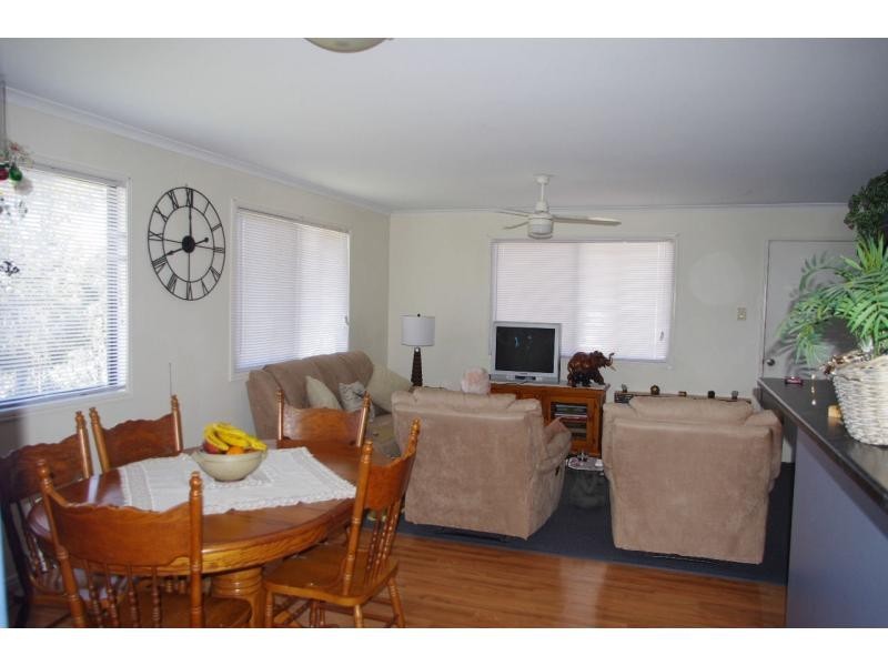 7 Koonwarra Parade, Macleay Island QLD 4184