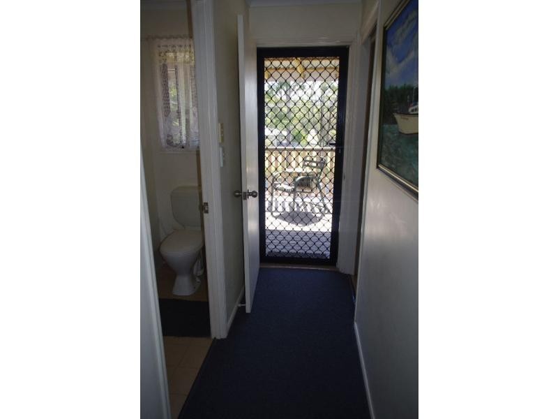 7 Koonwarra Parade, Macleay Island QLD 4184