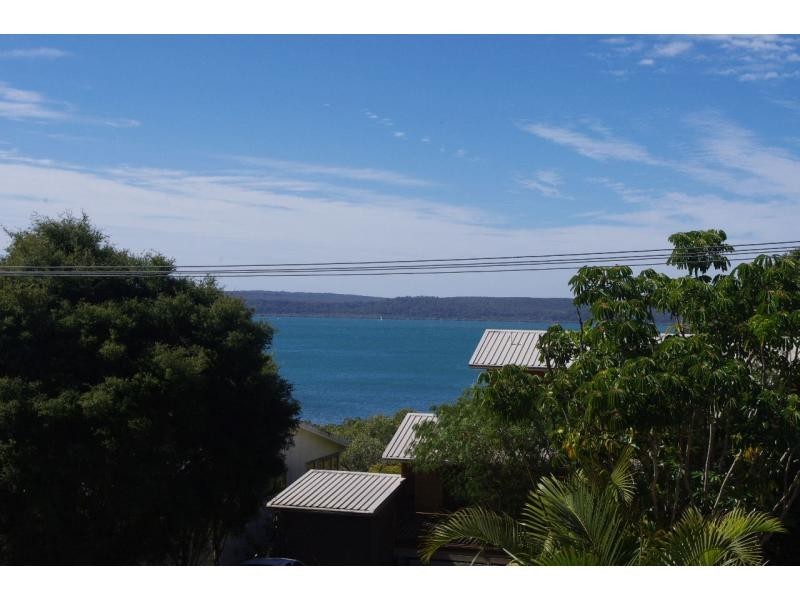 7 Koonwarra Parade, Macleay Island QLD 4184