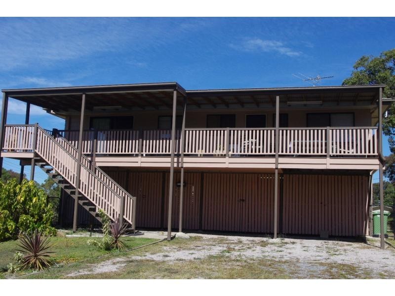 7 Koonwarra Parade, Macleay Island QLD 4184