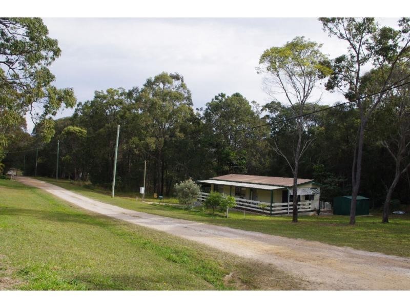 10 Scotts Road, Macleay Island QLD 4184