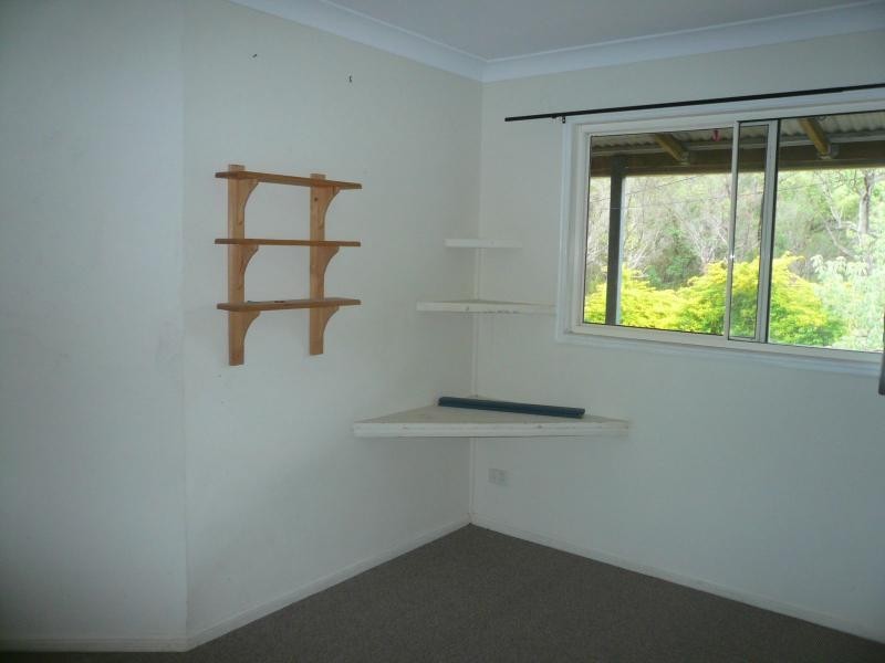 10 Scotts Road, Macleay Island QLD 4184