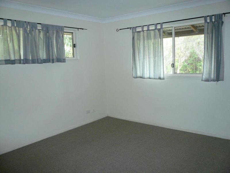 10 Scotts Road, Macleay Island QLD 4184