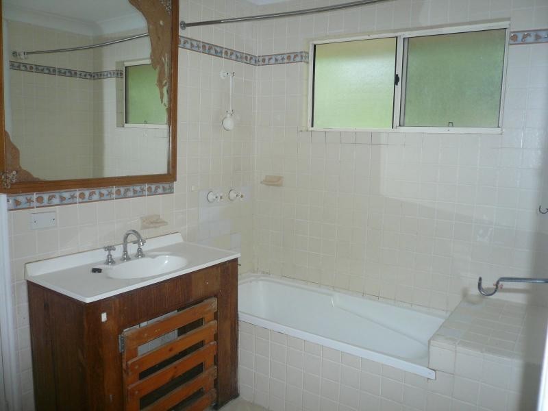 10 Scotts Road, Macleay Island QLD 4184