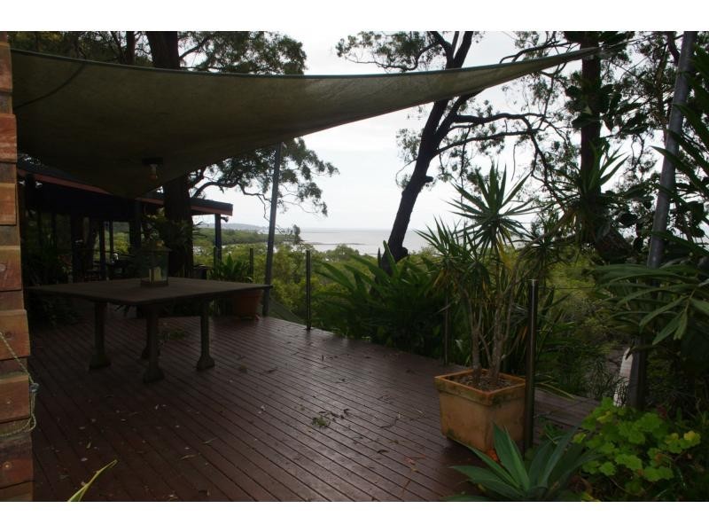 87 Perulpa Drive, Lamb Island QLD 4184