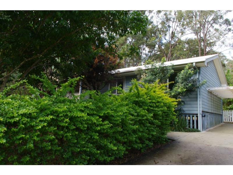 80 High Central Road, Macleay Island QLD 4184