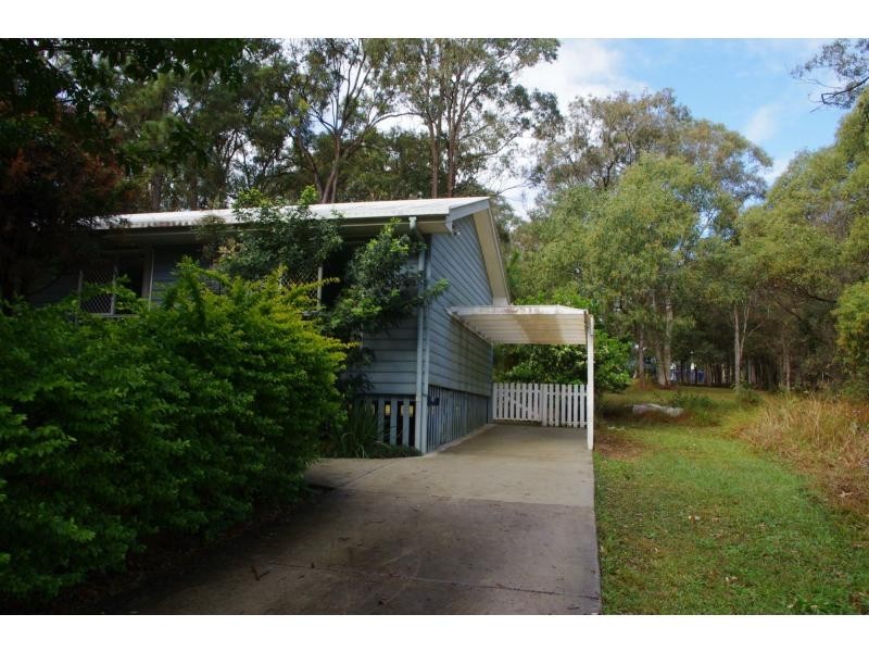 80 High Central Road, Macleay Island QLD 4184
