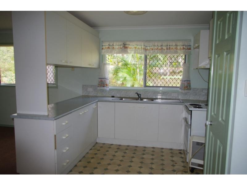 80 High Central Road, Macleay Island QLD 4184
