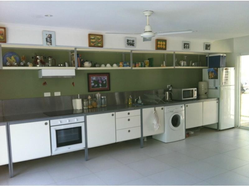 112 Treasure Island Avenue, Karragarra Island QLD 4184