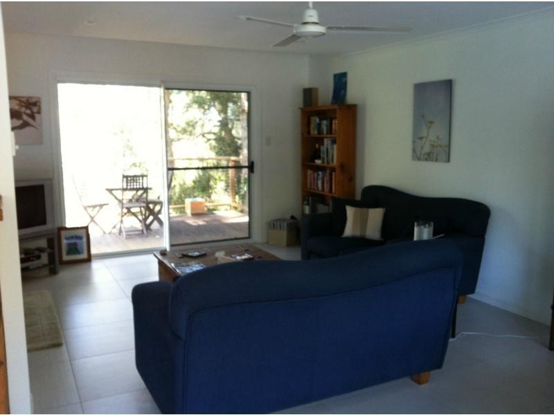 112 Treasure Island Avenue, Karragarra Island QLD 4184