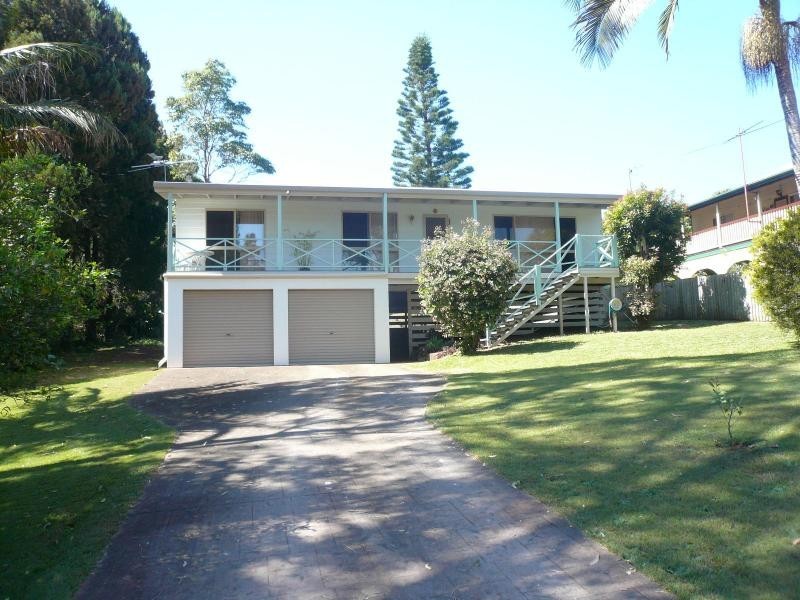 33 Charles Terrace, Macleay Island QLD 4184